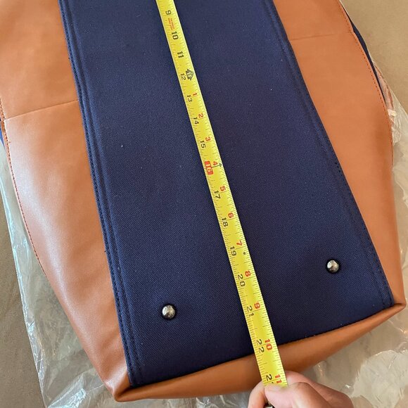 THE JOURNEYMAN BAG CO. Brand New Blue Canvas and Leather Travel Duffle - Picture 13 of 16